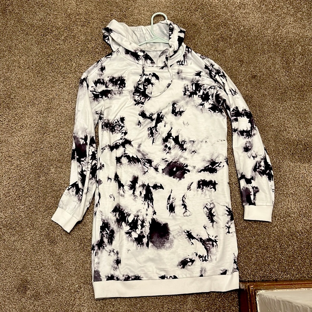 Black & White Hoodie Dress, Size Small-Medium, worn 2x, no stains!